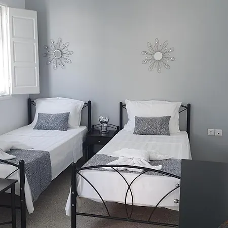 Inn Embati Folegandros Town
